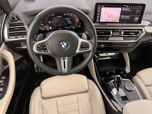 Used 2024 BMW X4 M40i image 11