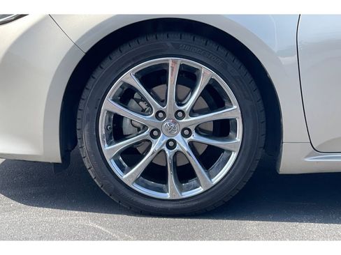 Used 2014 Toyota Avalon Limited image 10