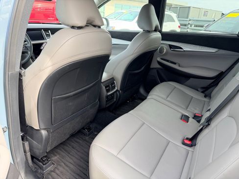 Used 2023 INFINITI QX50 Sensory image 3