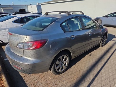 Used 2010 MAZDA MAZDA3 i Sport image 5