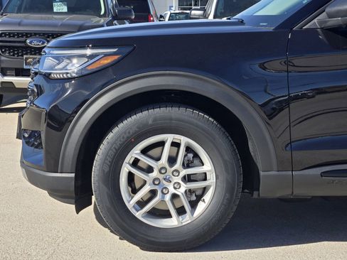 New 2026 Ford Explorer Active w/ Active Comfort Package RWD image 9