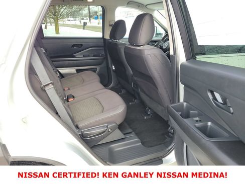 Certified 2025 Nissan Pathfinder SV image 50
