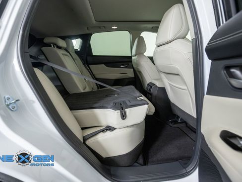 Used 2025 Nissan Murano SL AWD/4WD image 37