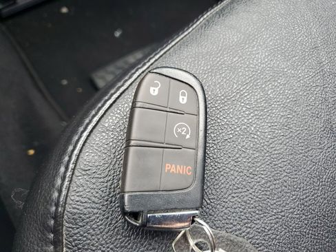 Used 2023 Jeep Compass Limited AWD/4WD image 28