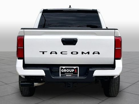 Used 2026 Toyota Tacoma SR5 image 5