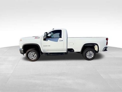 Certified 2021 Chevrolet Silverado 3500 LT w/ Convenience Package image 3