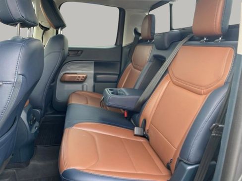 Used 2023 Ford Maverick Lariat w/ Lariat Luxury Package image 28