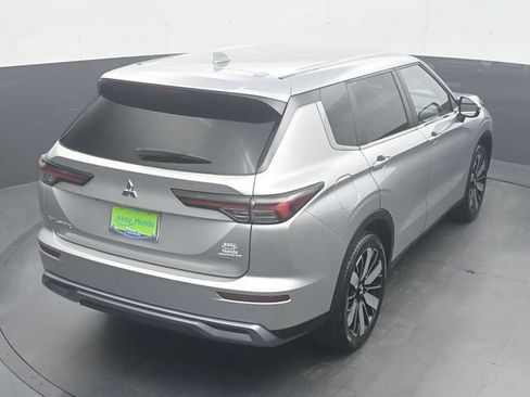 Used 2025 Mitsubishi Outlander SE AWD/4WD image 25
