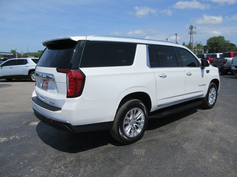 Used 2021 GMC Yukon XL SLT w/ SLT Premium Package AWD/4WD image 6