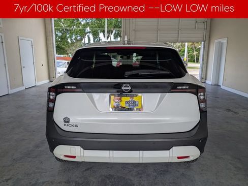 Used 2025 Nissan Kicks SV FWD image 5