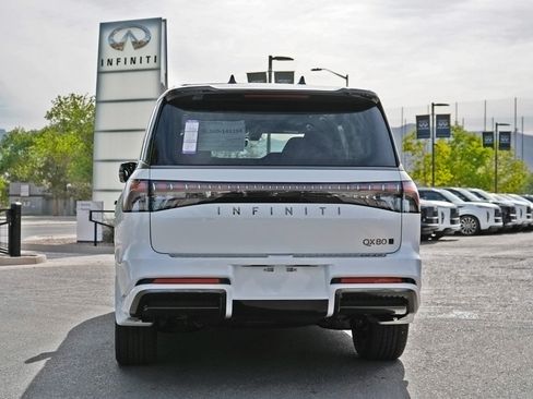 Certified 2026 INFINITI QX80 Autograph w/ Autograph Exterior Package AWD/4WD image 10