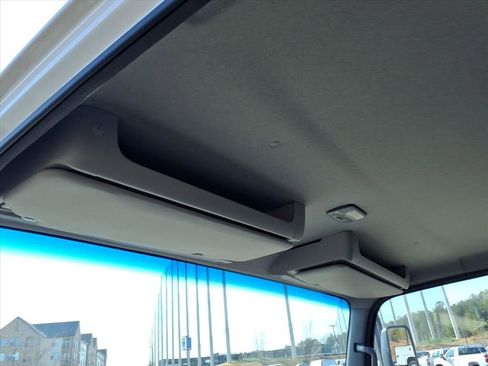 New 2025 Chevrolet Low Cab Forward image 19