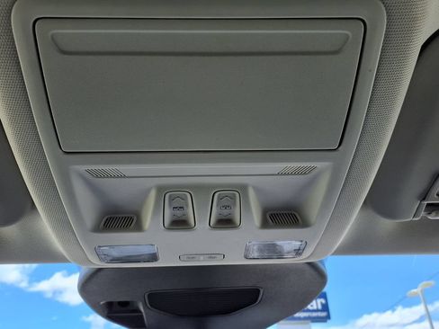 Used 2025 Ford Escape Platinum AWD/4WD image 30