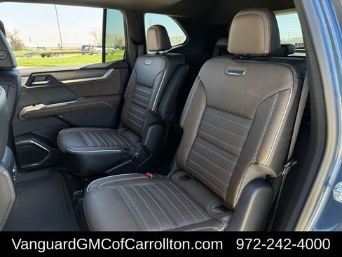 New 2026 GMC Acadia Denali Ultimate w/ LPO, Floor Liner Package image 22