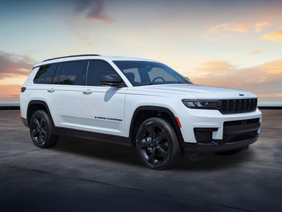Used 2023 Jeep Grand Cherokee L Laredo