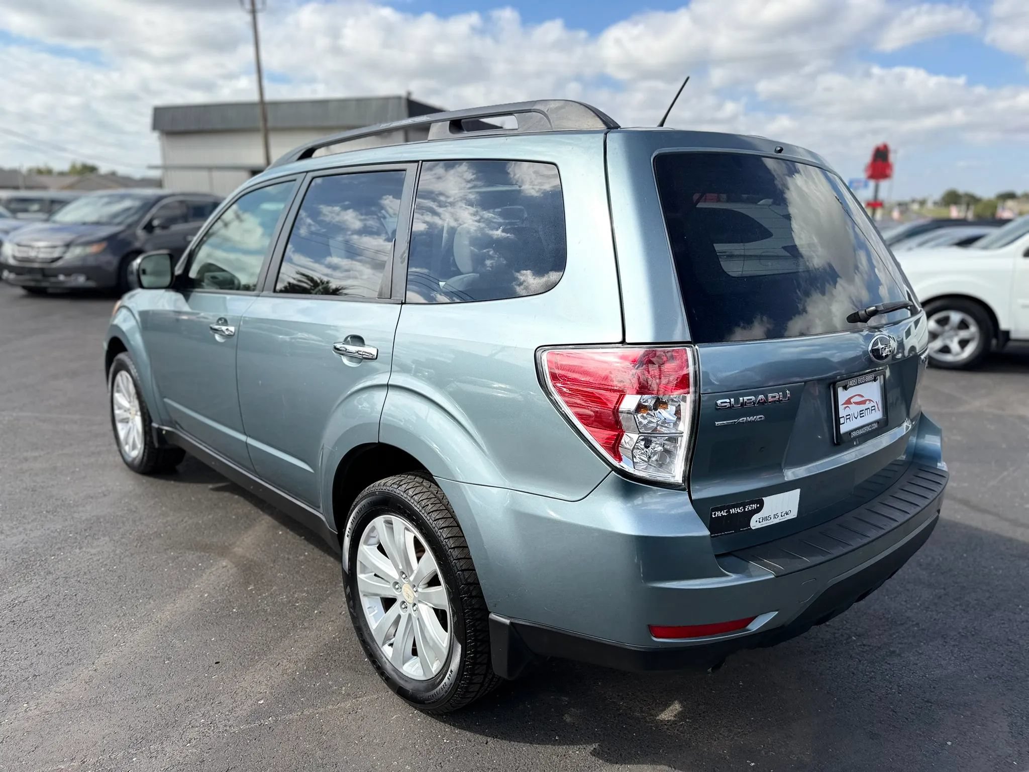 Used 2012 Subaru Forester 2.5X Premium w/ Popular Pkg 2 AWD/4WD image 5