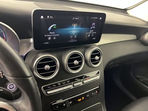 Certified 2020 Mercedes-Benz GLC 300 4MATIC image 29