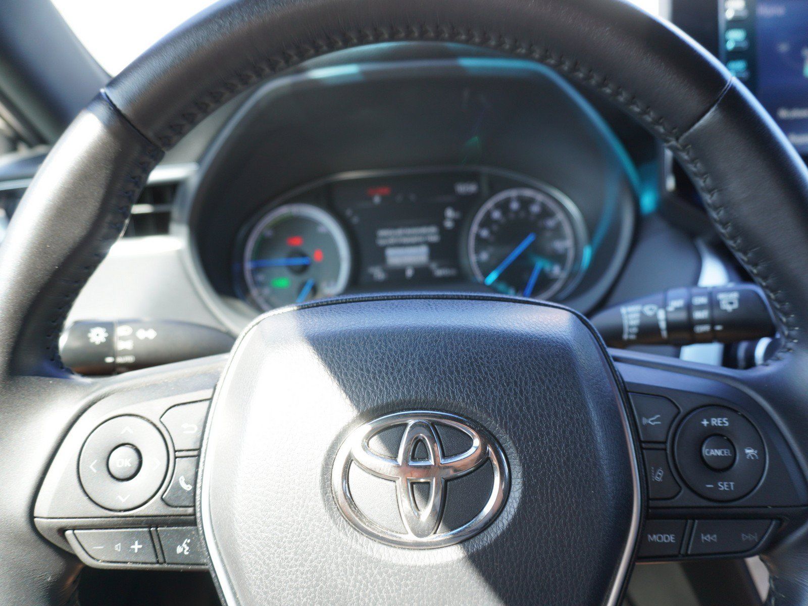Used 2022 Toyota Venza XLE AWD/4WD image 23