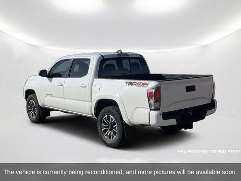 Used 2023 Toyota Tacoma TRD Sport w/ Advanced Technology Package AWD/4WD image 8