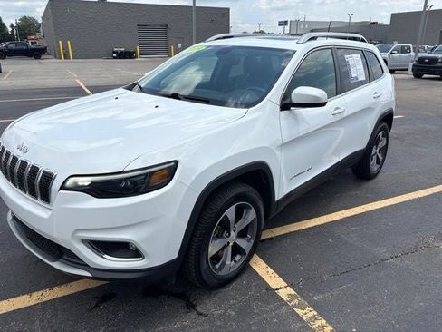 Used 2019 Jeep Cherokee Limited AWD/4WD image 16