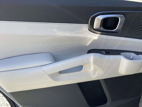 New 2026 Kia Sorento S image 19
