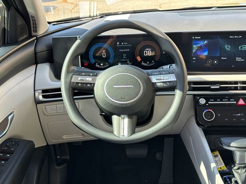 New 2026 Hyundai Tucson SEL image 24