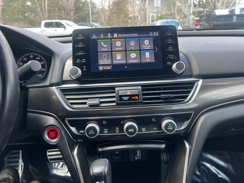 Used 2018 Honda Accord Sport image 25