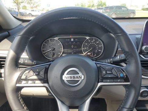 Used 2021 Nissan Altima 2.5 Platinum AWD/4WD image 25