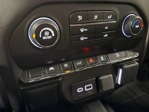 Certified 2025 Chevrolet Silverado 1500 Custom Trail Boss image 33