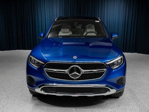 New 2026 Mercedes-Benz GLC 300 image 2
