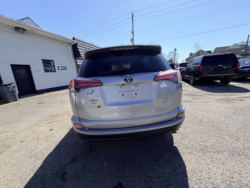 Used 2017 Toyota RAV4 LE w/ Carpet Mat Package image 49
