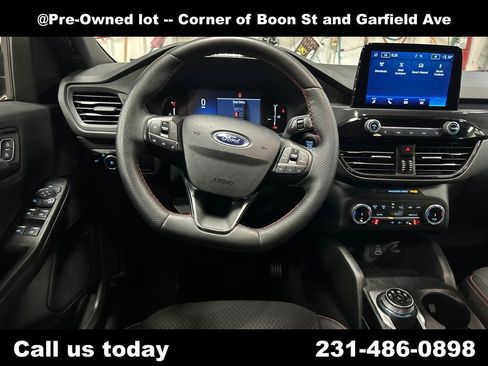 Used 2025 Ford Escape ST-Line Select image 16