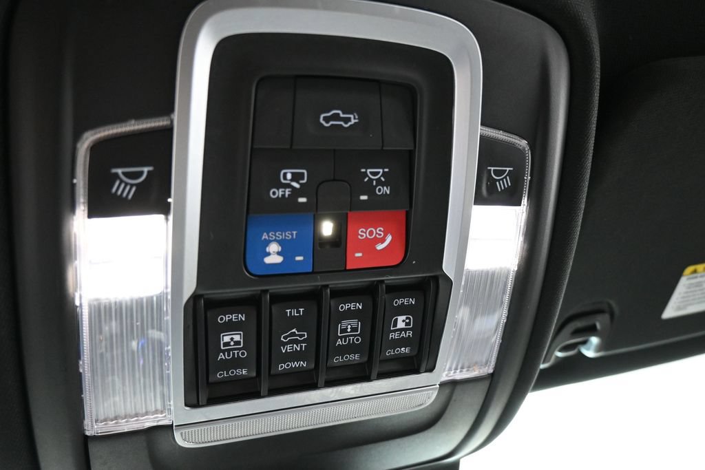 Used 2021 RAM 1500 Laramie AWD/4WD image 32