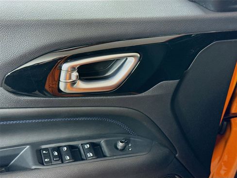 New 2026 Jeep Compass Latitude AWD/4WD image 12