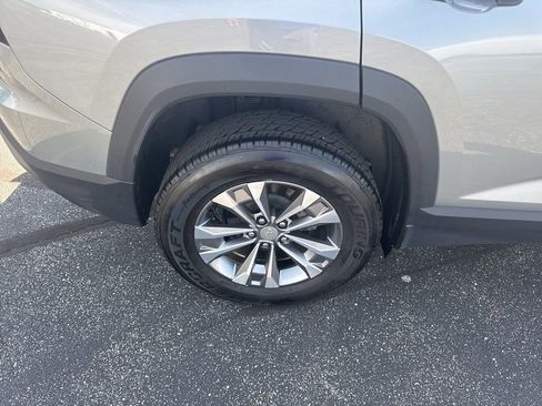 Used 2025 Chevrolet Equinox LT w/ Convenience Package II FWD image 18