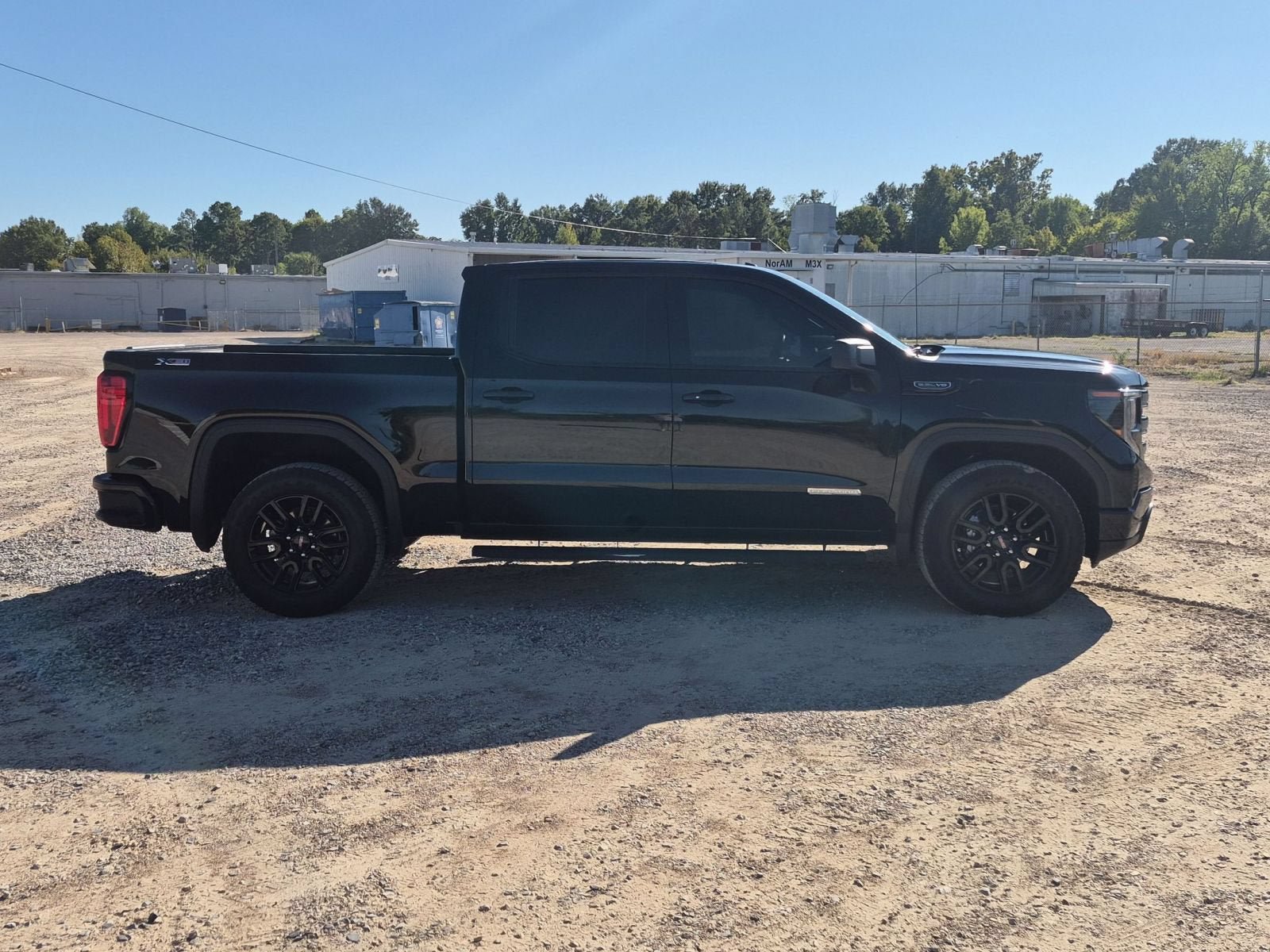 Used 2022 GMC Sierra 1500 Elevation AWD/4WD image 7