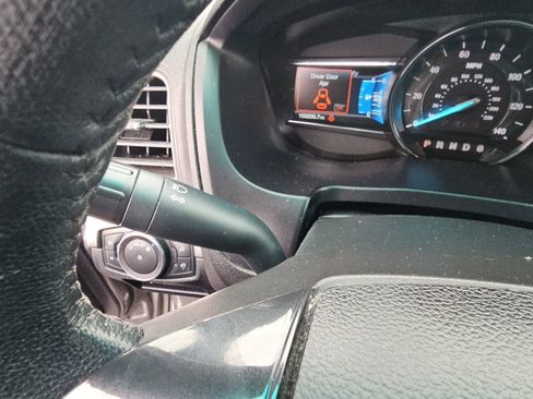 Used 2018 Ford Explorer XLT w/ Equipment Group 202A image 14