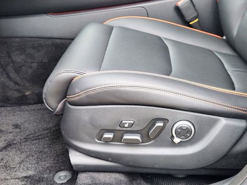 New 2026 Genesis GV70 2.5T Sport Prestige AWD/4WD image 18