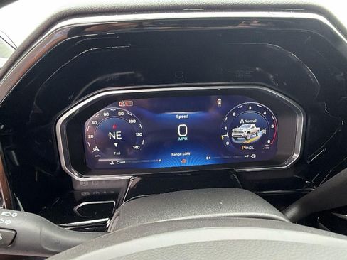 New 2026 Chevrolet Silverado 2500 LT w/ All Star Edition AWD/4WD image 24