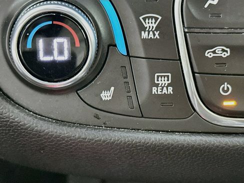 Used 2020 Chevrolet Equinox LT w/ Midnight Edition FWD image 19