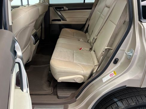 Used 2016 Lexus GX 460 w/ Premium Package AWD/4WD image 22