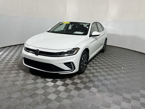 Used 2025 Volkswagen Jetta S FWD image 4
