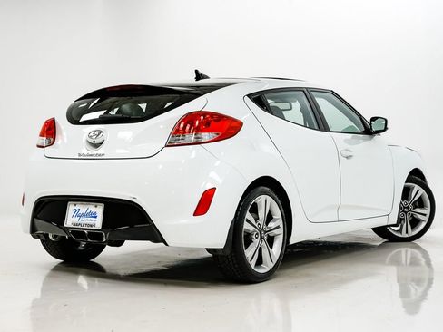 Used 2016 Hyundai Veloster w/ Option Group 02 image 26