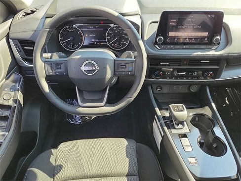 New 2026 Nissan Rogue SV image 5