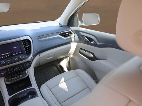 Used 2021 GMC Acadia Denali w/ Denali Technology Package image 29