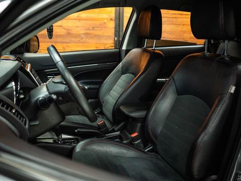 Used 2024 Mitsubishi Outlander Sport SE image 9