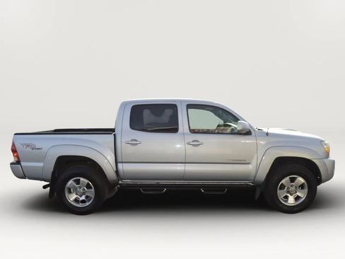 Used 2008 Toyota Tacoma PreRunner image 8