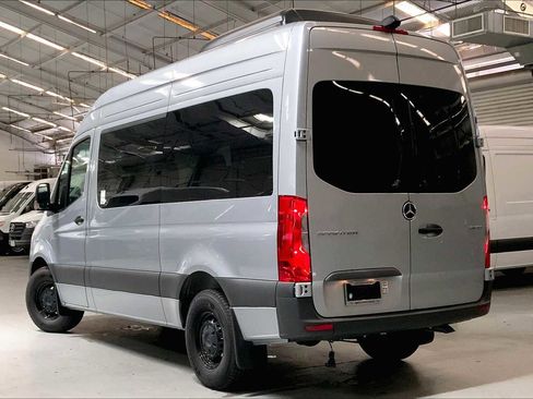 Used 2025 Mercedes-Benz Sprinter 2500 image 3