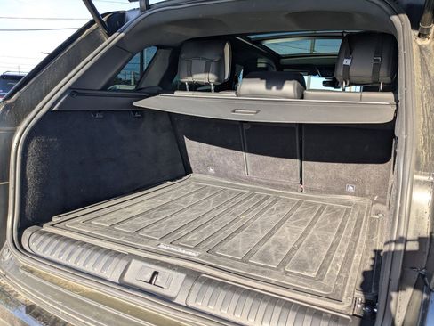 Used 2022 Land Rover Range Rover Sport HST image 24