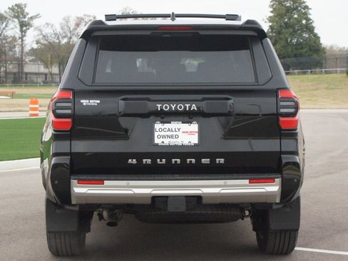 Used 2025 Toyota 4Runner Limited image 3